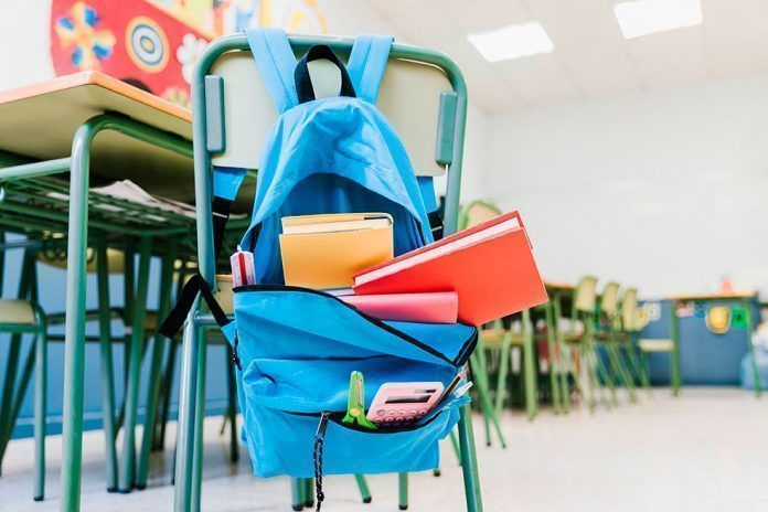 Mochila en el colegio