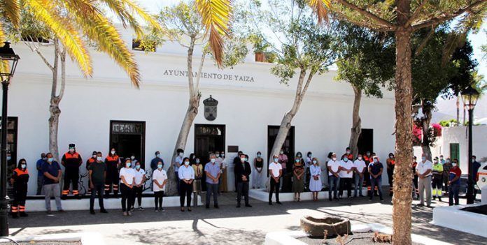 Minuto de silencio covid Ayuntamiento de Yaiza