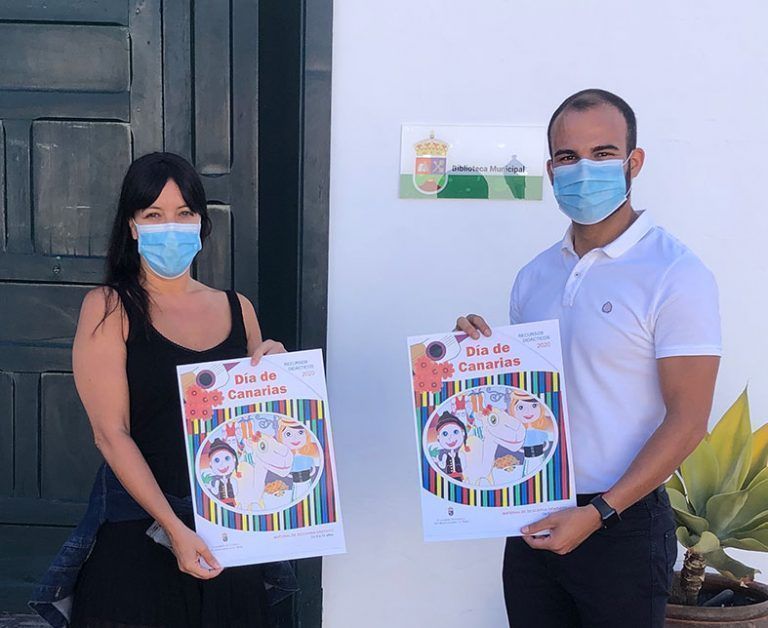 El concejal Daniel Medina y la creadora Mayte Pozo (2)