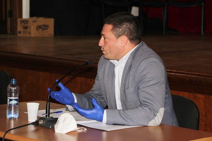 Óscar Noda, alcalde de Yaiza