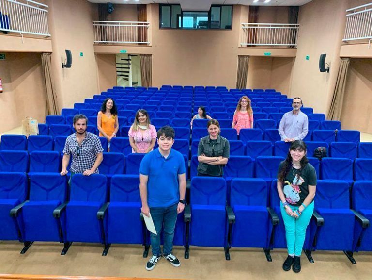 Foto de familia Entrega premios Cuentos Confinados