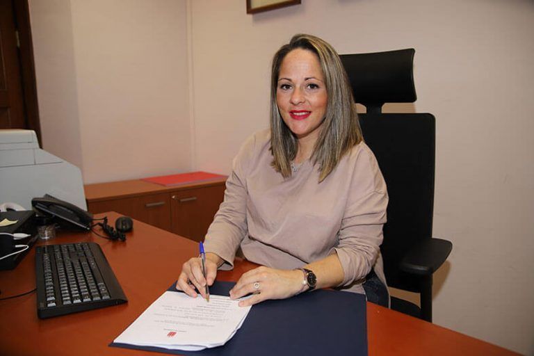Noticias Lanzarote | Carmen-Guadalupe,-responsable-del-Área-de-Artesanía-del-Cabildo-de-Lanzarote