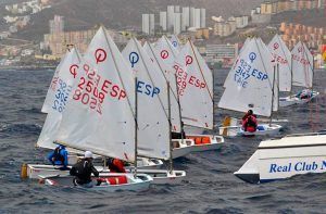 salida Campeonato de Canarias de Optimist 2020