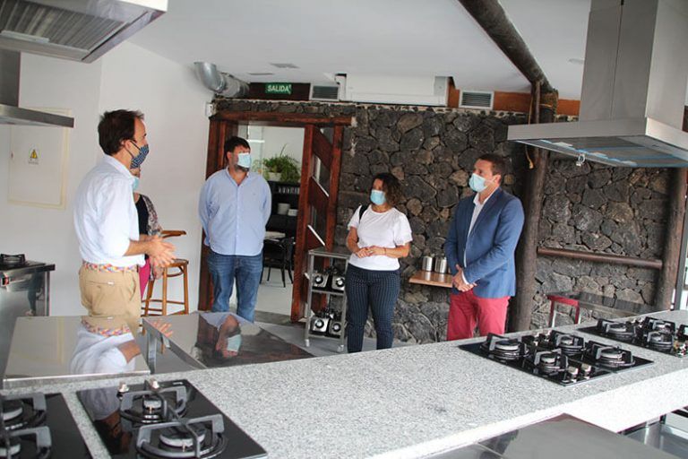 Visita-a-las-instalaciones-del-Cook-in-Lanzarote-en-Uga