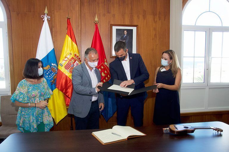 Noticias Lanzarote | Visita-de-Pedro-Sánchez-al-Cabildo-de-Lanzarote