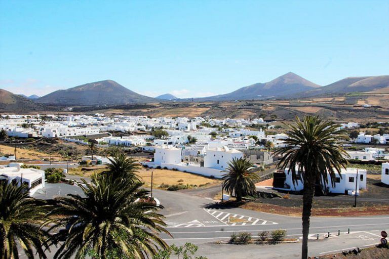 Vista-del-pueblo-de-Uga