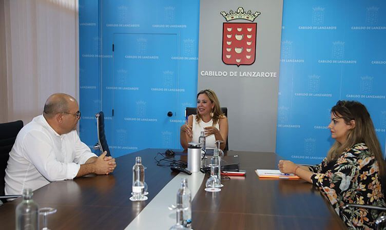 Noticias Lanzarote | Reunión Cabildo con Pequeño Valiente