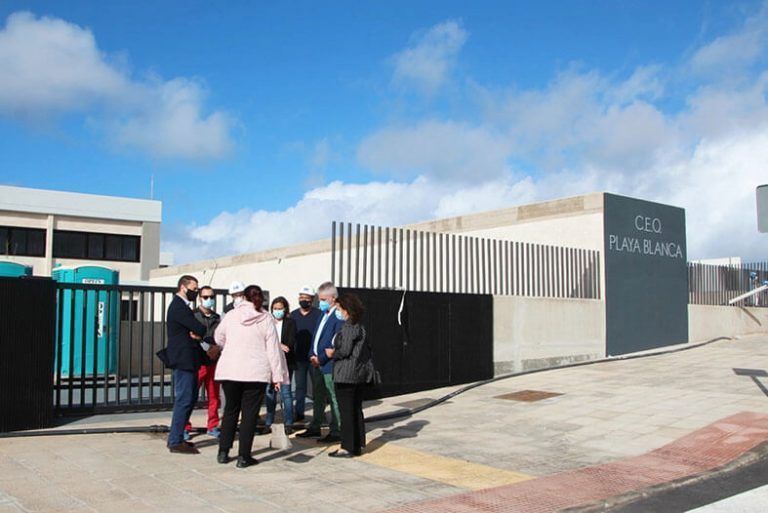 Entrada al CEO Playa Blanca
