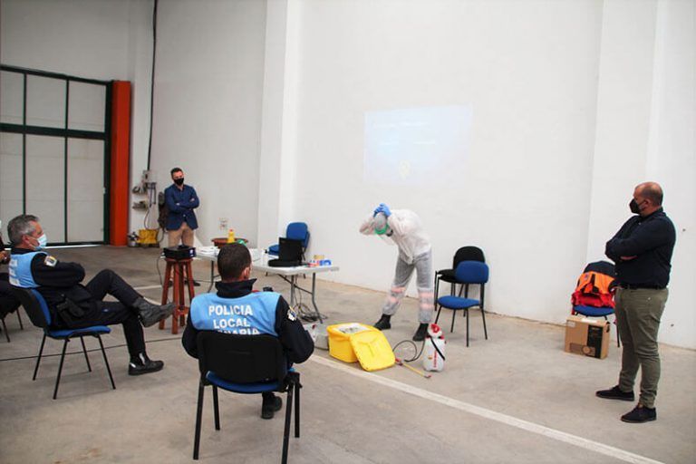 Protección Civil Yaiza imparte un curso sobre el uso del EPI a la Policía Local