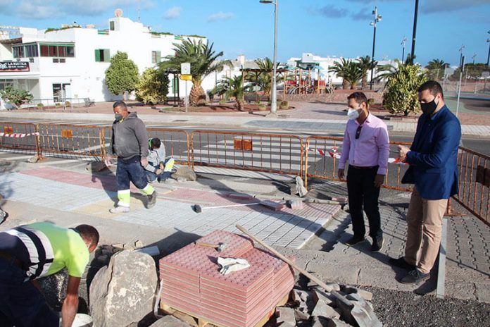 Intervención en la Avenida Papagayo de Playa Blanca.