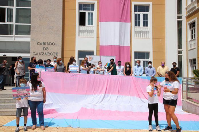 Noticias Lanzarote | Acto Institucional Bandera Trans
