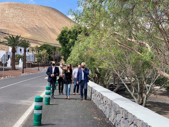 Noticias Lanzarote | Visita de María Dolores Corujo a Yaiza