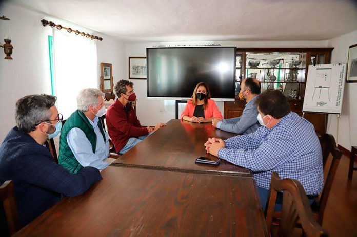 Reunión para ver el estado y próximas inversiones en Timanfaya Reunión para ver el estado y próximas inversiones en Timanfaya