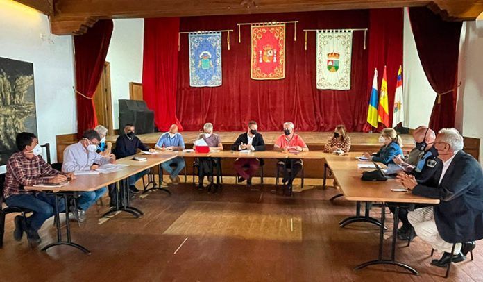 Noticias Playa Blanca | Reunión de alcaldes y técnicos en la Casa Benito Pérez Armas de Yaiza