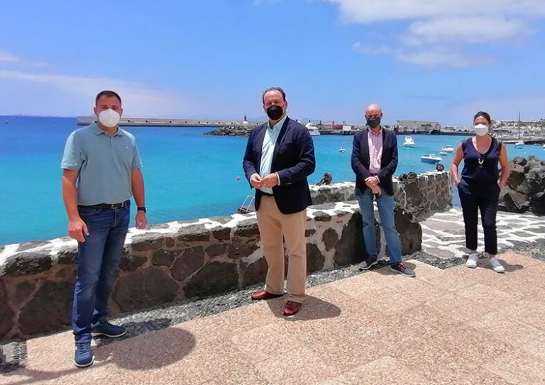 Noticias Playa Blanca | Bruno Medina y Ricardo Fernández de la Puente durante su visita a Playa Blanca