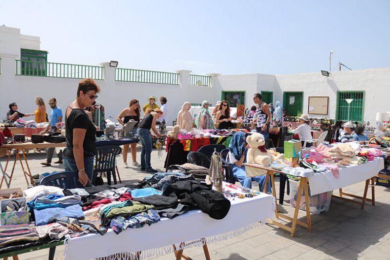 Mercadillo de 2ª Mano en la Aurora previo a la pandemia