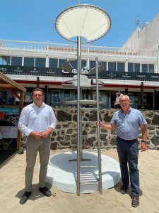 Noticias Playa Blanca | Nueva silla de vigilancia en la playa