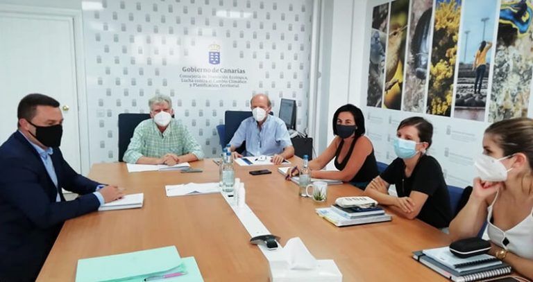 Reunión entre Yaiza y Planificación Territorial del Gobierno de Canarias