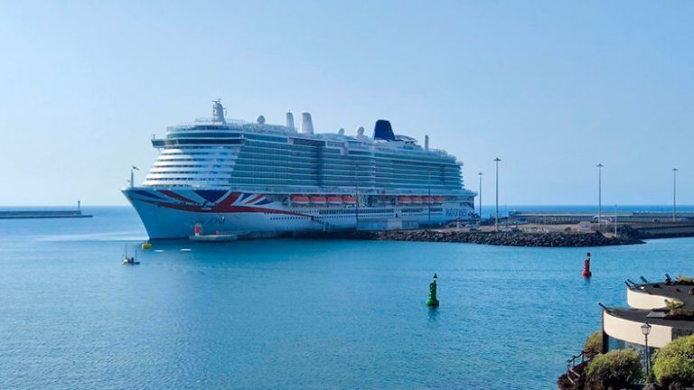 Noticias Lanzarote | Lanzarote da la bienvenida al crucero de lujo Iona
