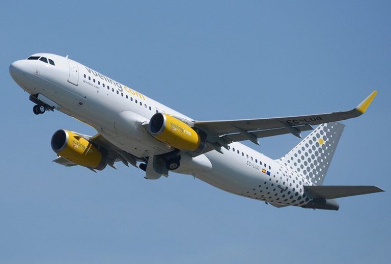 Noticias Lanzarote | Lanzarote se conecta por primera vez vía aérea regular con Nápoles, Lisboa, Bratislava y Wroclaw