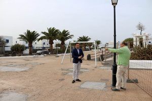 Noticias Playa Blanca | Renovación e instalación de tres parques infantiles en Playa Blanca