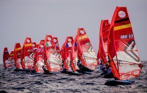 Noticias Playa Blanca | Comienzo épico de los Lanzarote IQFOIL Games con España y Holanda liderando el circuito