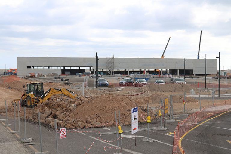 Noticias Yaiza | La nueva terminal de pasajeros del puerto de Playa Blanca entrará en funcionamiento antes del verano