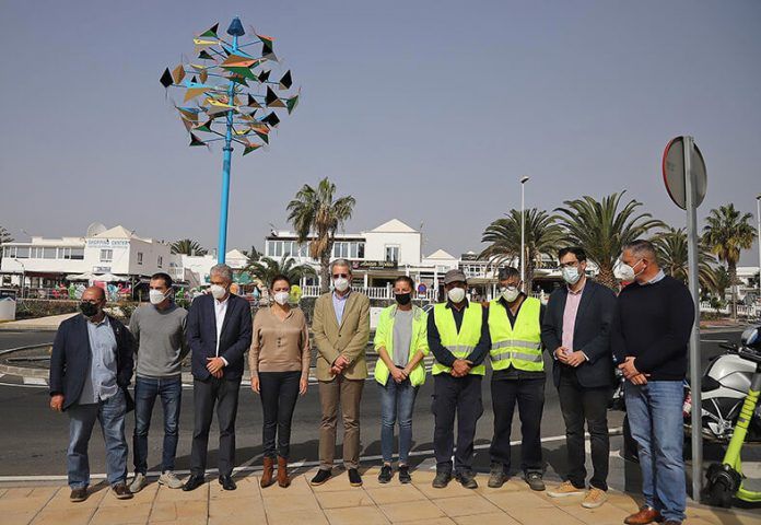 Noticias Lanzarote | ‘El Róbalo’, vuelve a lucir en la rotonda de Puerto del Carmen