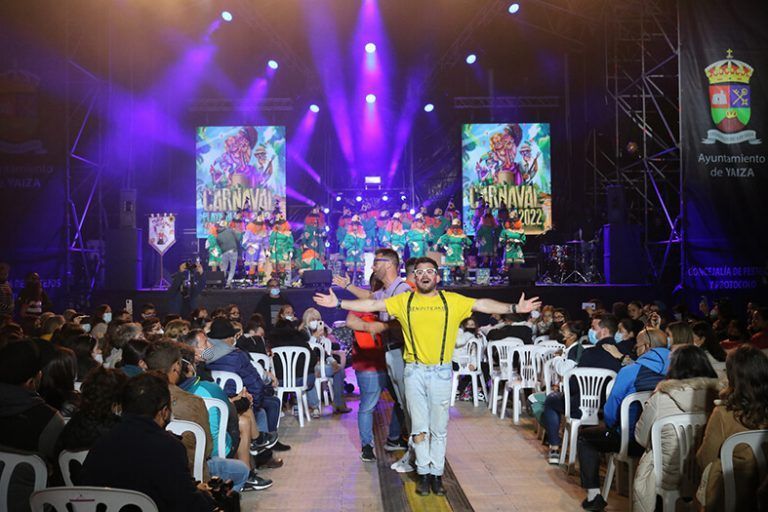 Noticias Playa Blanca | Playa Blanca disfruta de su noche de verbo picantón