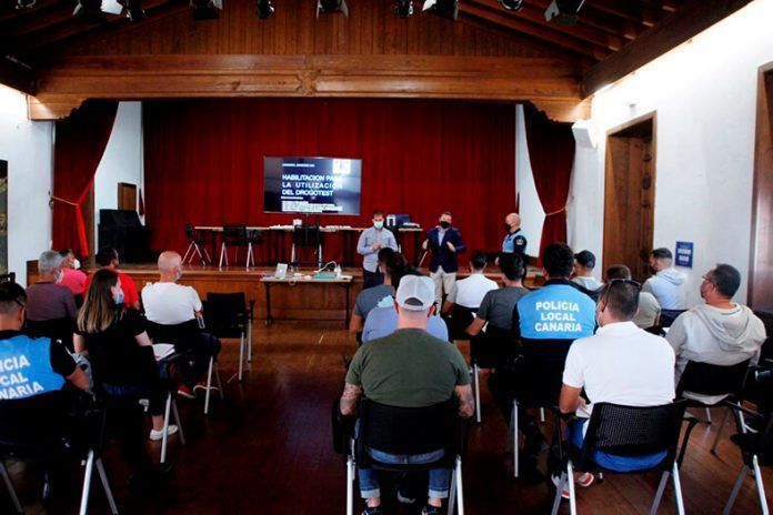 Noticias Yaiza | Yaiza convoca cuatro plazas de policías locales en comisión de servicios
