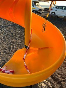 Noticias Yaiza | Bruno Medina (Cs) denuncia el estado de abandono del parque infantil de El Golfo