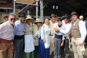 Elieser Betancort actúa en Uga con Los Sabandeños