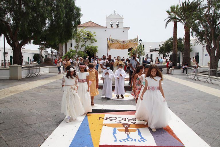 Noticias Yaiza | Yaiza celebra el Corpus