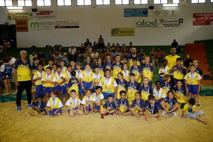 Noticias Yaiza | Los benjamines de la Escuela Municipal de Yaiza, campeones de los Juegos Insulares de Promoción Deportiva de lucha canaria