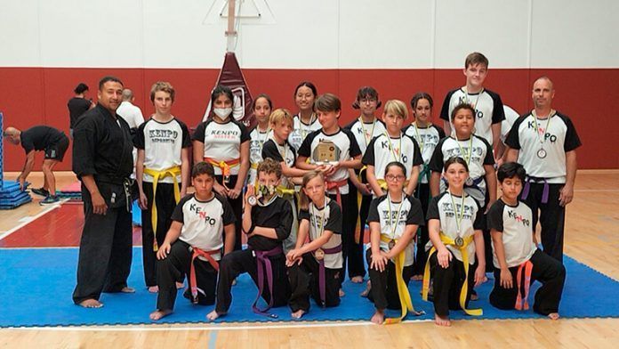 Noticias Playa Blanca | Jóvenes de la escuela sureña Kenpo karate Lanzarote participan en el Festival de Artes Marciales en Fuerteventura