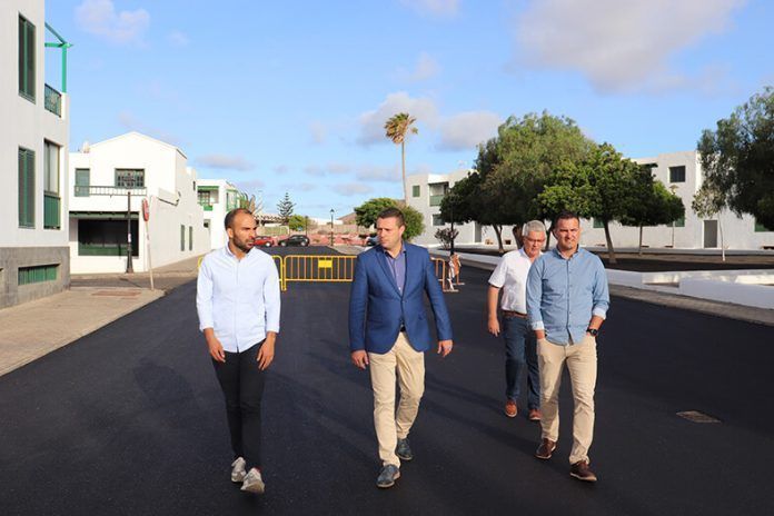 Visita a las obras de accesibilidad y asfaltado en Playa Blanca Noticias Yaiza | Yaiza continúa su plan de mejoras urbanísticas en el centro de Playa Blanca