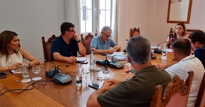Noticias Lanzarote | El Plan de Cooperación Municipal del Cabildo, que cuenta con 9,5 millones de euros, continúa a buen ritmo