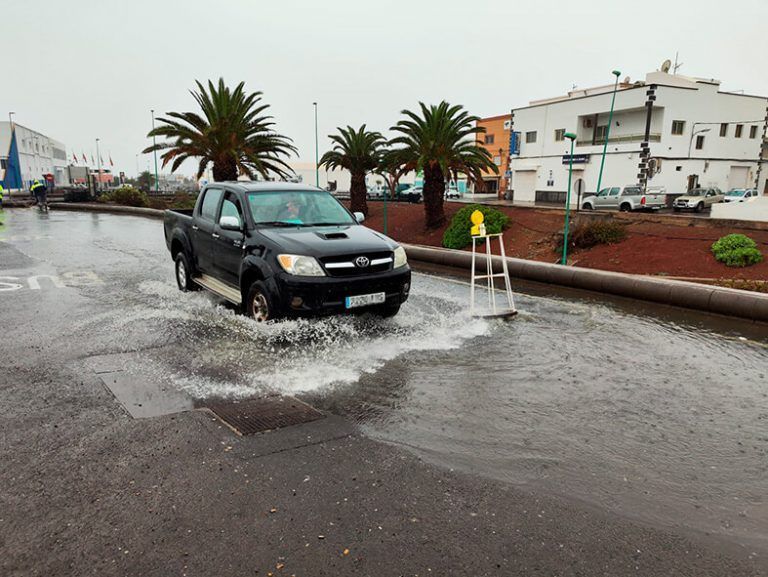Noticias Lanzarote | Lanzarote y La Graciosa bajan a estado de prealerta tras darse por finalizada la alerta máxima