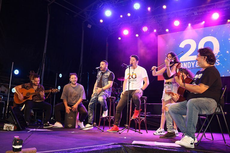 Noticias Yaiza | Playa Blanca hace suya la banda sonora de Andy y Lucas
