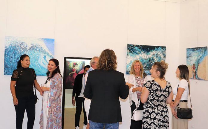 Inauguración 'En tierras de fuego' Noticias Yaiza | Yaiza expone los paisajes interpretados de Sanda Goarna