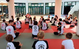 Noticias Yaiza | El campeón mundial Jesús Ibáñez imparte un seminario de Kenpo Sumisión en Playa Blanca