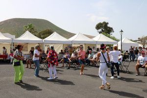 Inauguración del Mercado de Uga