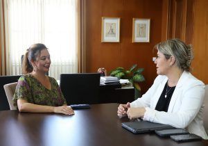 Noticias Yaiza | María Dolores Corujo: “Las jaulas marinas de Playa Quemada desaparecerán en breve”