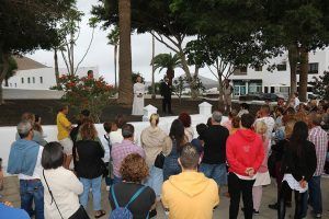 Yaiza pasea su historia por las calles del pueblo