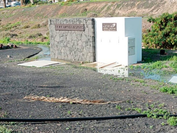 Estación de Las Coloradas, en Playa Blanca Noticias Playa Blanca | El PP considera una “vergüenza” que el Gobierno de Corujo no tome cartas en el asunto para acabar con los vertidos en Playa Blanca