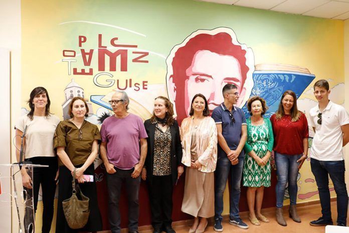 Sala Leandro Perdomo en la Biblioteca Insular El Cabildo rinde homenaje a Leandro Perdomo dándole su nombre a una sala de la Biblioteca Insular