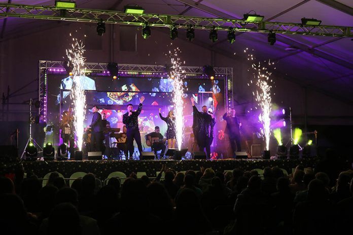 Noticias yaiza | Uga se rinde al encanto de Los Cantadores