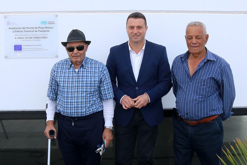 Inauguración del puerto de Playa Blanca