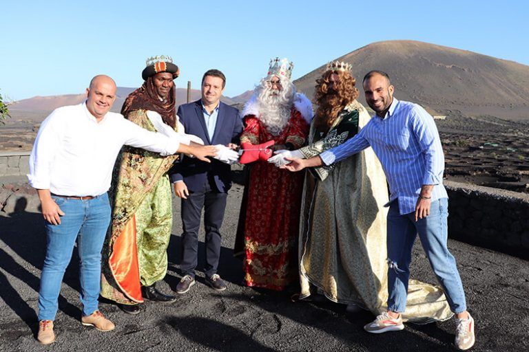 Noticias Yaiza | Yaiza entrega la llave del municipio a los Reyes Magos en La Geria