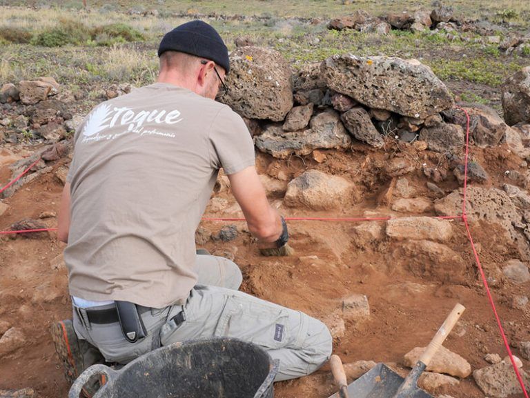 Noticias Yaiza | Patrimonio Cultural busca los vestigios de la segunda ermita de San Marcial